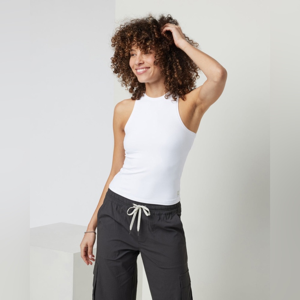 Vuori AlITheFeels Crew Tank in White
